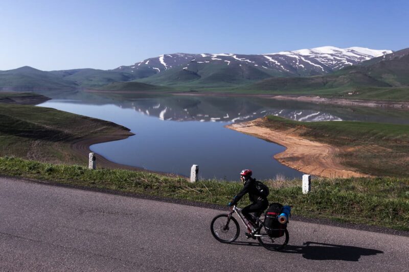 Descubre la Experiencia de Viajar en Bicicleta: Libertad sobre Ruedas